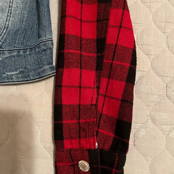 BLUE JEAN JACKET~RED PLAID ARMS~NWOT~SIZE S - Picture 11 of 11